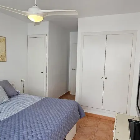 Apartment Atico En Ciudadela Vistas Al Mar Y Piscina Ciutadella (Menorca)